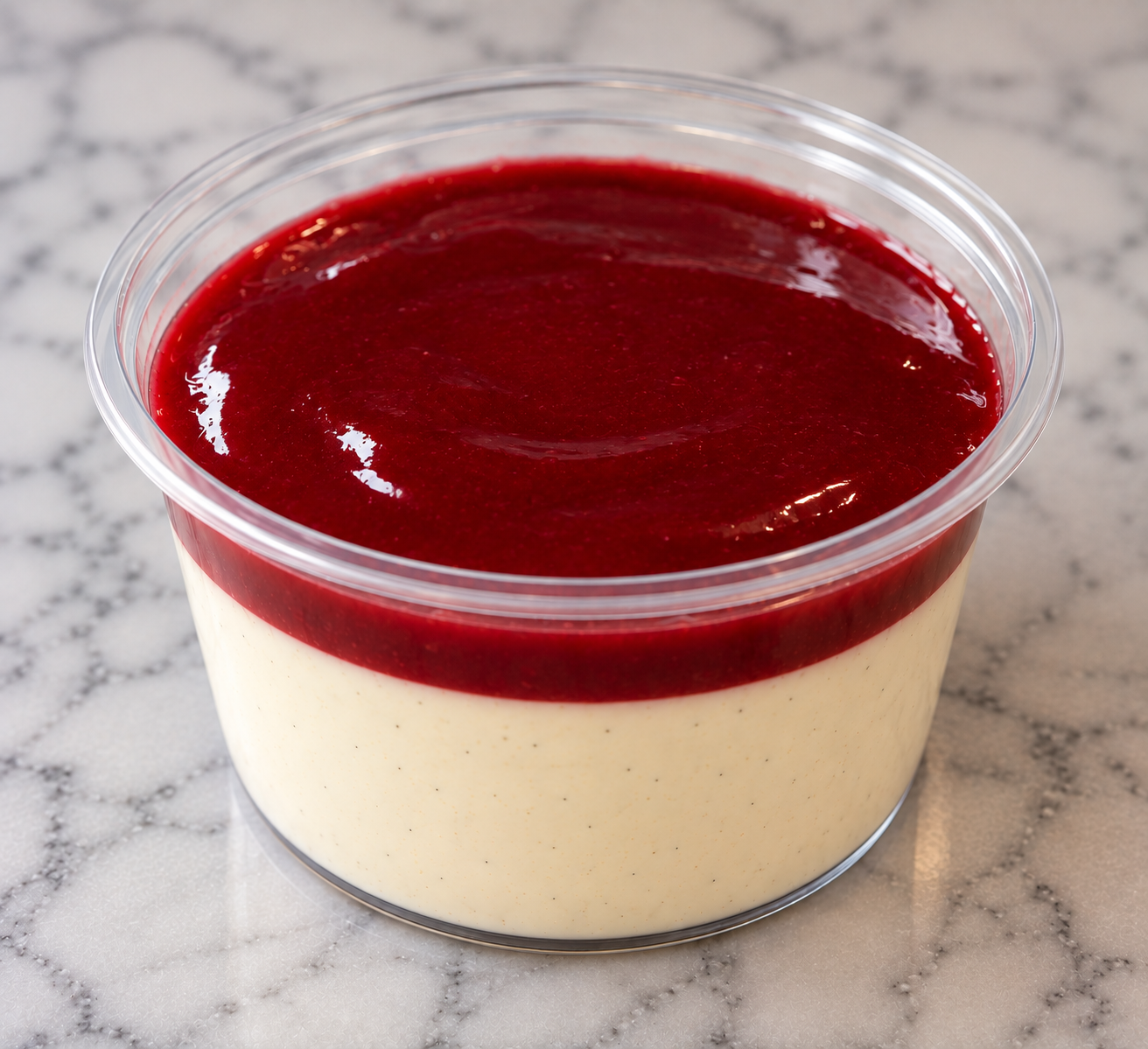 DESSERT - PANNA COTTA FRUITS ROUGES PANNA COTTA VANILLE MAISON ET SON COULIS FRUITS ROUGES – Image 1